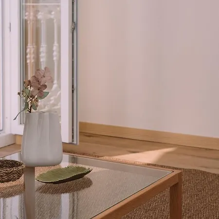 Elegancia Luz Y Calidez - Apto 3 By Apartment